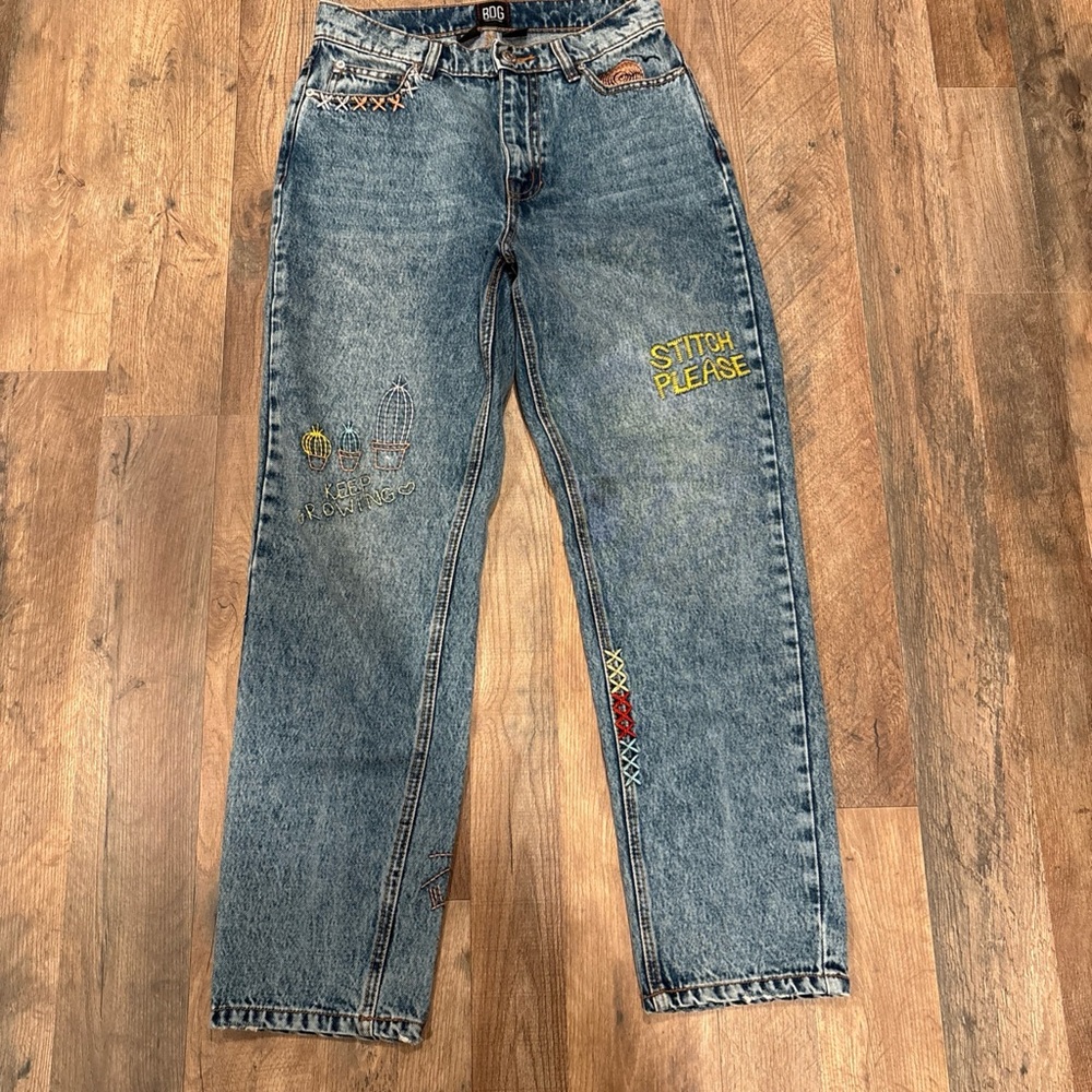 BDG Women’s blue stitched high-rise slim straight leg Jeans size 27